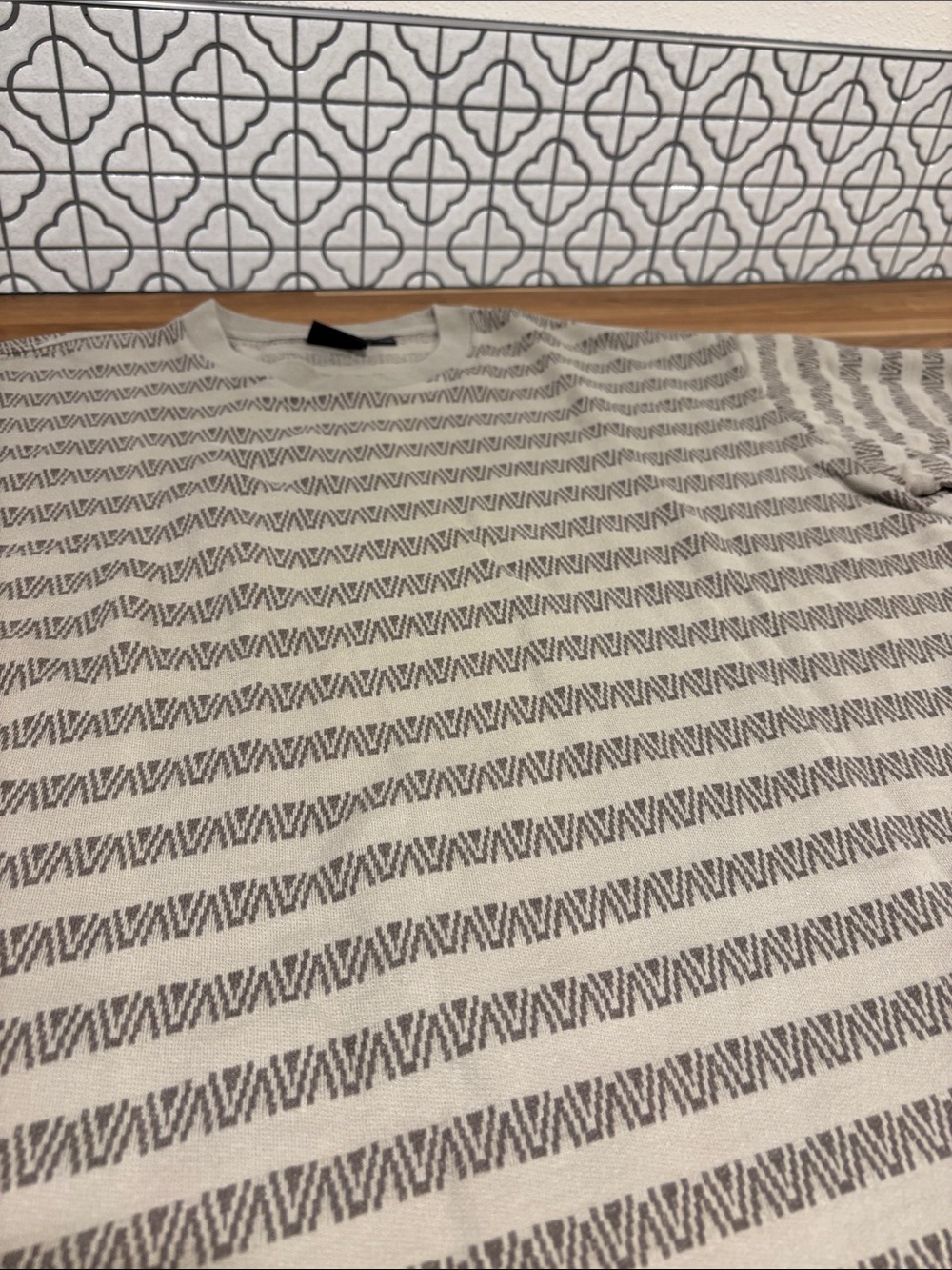 Vans Beige and Gray Striped Crewneck Shirt broken